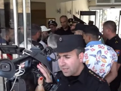 Situation outside Armenia MOD remains tense - Vimarsana News