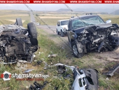 Սյունիքում բախվել են Nissan Pathfinder-ն ու Volkswagen Touareg-ը. վերջինս գլխիվայր շրջվել է. կան վիրավորներ