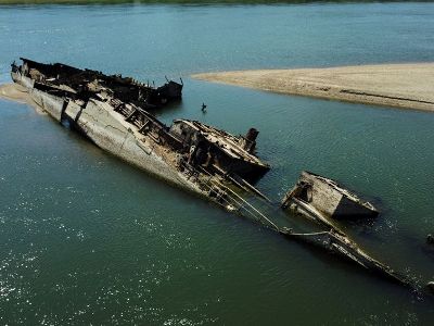 Низкий уровень воды на Дунае позволил обнаружить затонувшие немецкие корабли времен Второй мировой войны