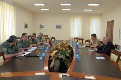 Глава Генштаба ВС и посол России в Армении обсудили вопросы, касающиеся региональной безопасности