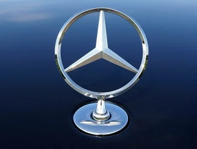 Mercedes-Benz to sell its plant in Russia