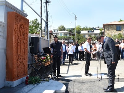 В Степанакерте открылся памятник Артему Авакяну, погибшему в 44-дневной Арцахской войне