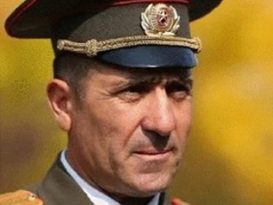 Генерал Армен Арутюнян освобожден под залог