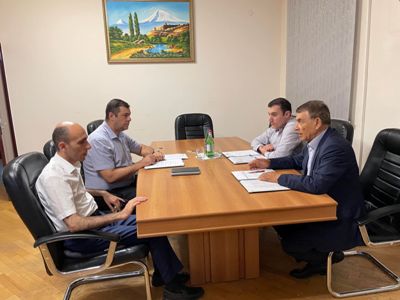 Բուժաշխատողները պետք է ստանան խթանող ու արդարացի վարձատրություն. Արցախի պետնախարար