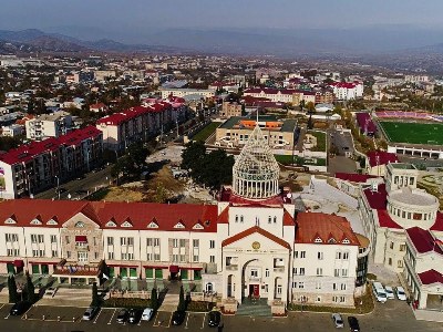 «Հայաստան» եւ «Պատիվ ունեմ» խմբակցությունների պատգամավորները հանդիպել են արցախցի գործընկերների հետ