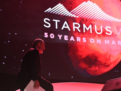 Sputnik Армения: Инцидент на Starmus։ издатель Naked Science обвинил охрану Пашиняна в применении силы