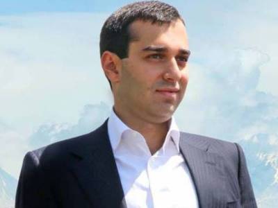 Հովիկ Աբրահամյանի որդին ներկայացել է դատախազություն