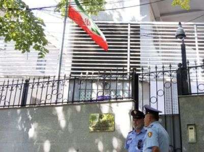 Сотрудники посольства Ирана в Албании накануне отъезда сожгли документы