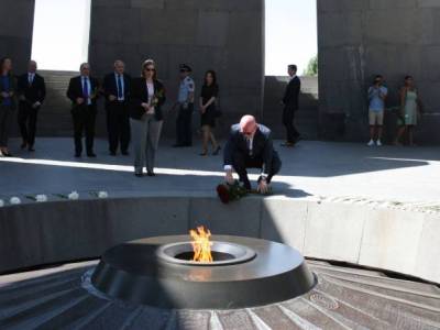 OSCE Minsk Group new US co-chair, US ambassador visit Armenian Genocide Memorial in Yerevan