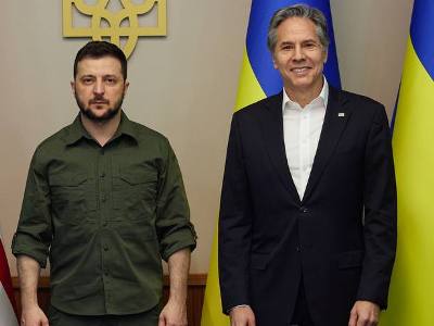 Blinken meets Zelenskiy