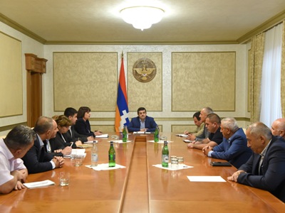 Արցախի նախագահը հանդիպել է հանրային հատվածի մի խումբ ներկայացուցիչների հետ
