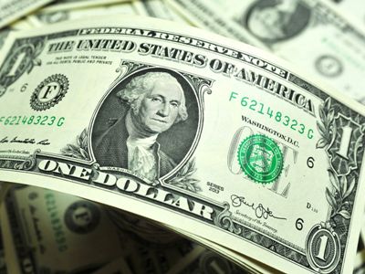 Economists warn: Rising US dollar already sends 'danger signals'
