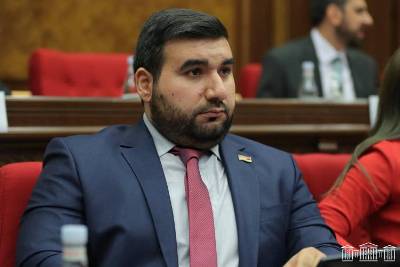 «Հրապարակ». Վահագն Ալեքսանյանի առաջարկն անեկդոտի թեմա է դարձել ՔՊ-ում. «բոցեր» են անում
