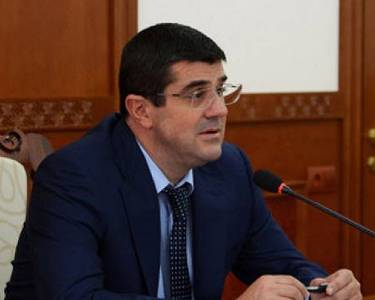 Արցախի նախագահը Երևանում է. ՀՀ իշխանությունների հետ նախատեսված են քաղաքական խորհրդակցություններ