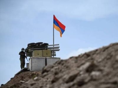 Франция призывает Азербайджан отвести свои войска с границ Армении на исходные позиции