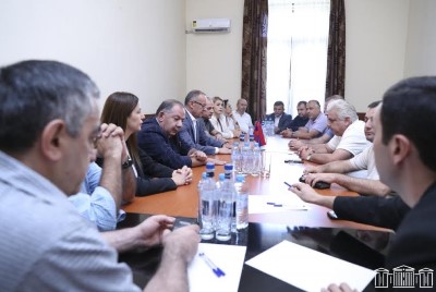 Հրատապորեն ձևավորել ազգային համաձայնության իշխանություն․ Սեյրան Օհանյան