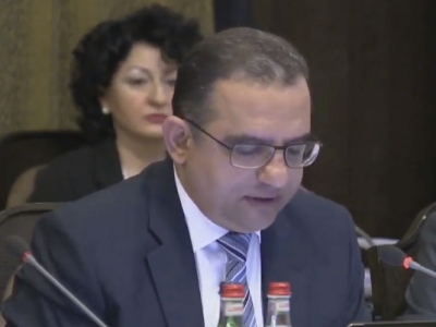 2023-ին կբարձրանա հանրային ոլորտի աշխատողների աշխատավարձը, բայց ավելի քիչ պարգեւավճարներ են լինելու. նախարար