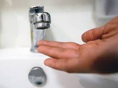 Hot water will be turned off in France public toilets