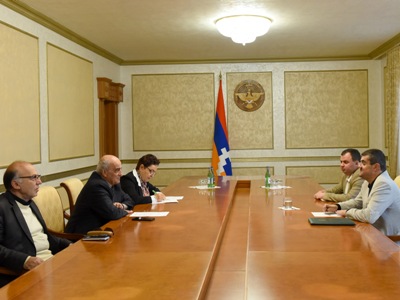 Արցախի նախագահն ընդունել է Լարիսա Ալավերդյանին, Թաթուլ Մանասերյանին և Ալեքսանդր Մանասյանին