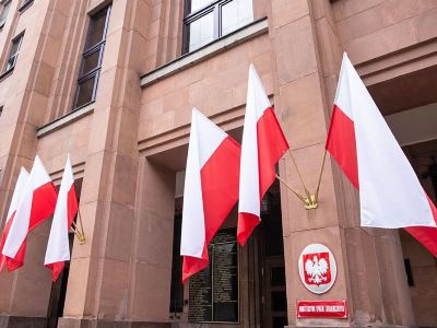 Polish authorities call on its citizens to leave Belarus