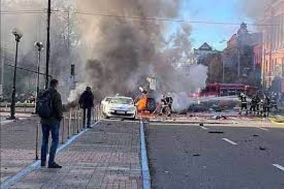 Ukrainian media reports missile strikes on six regions and Lviv
