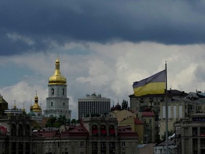 Ukraine media inform about sounding air raid alarm throughout country