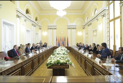 Ինքնորոշման իրավունքը Արցախի ժողովրդի համար գոյատեւման իրավունք է. Մամիջանյանը` կոնգրեսականների հետ հանդիպմանը