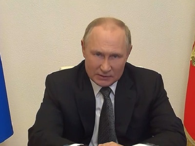 Putin imposes martial law in new territories of Russia