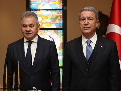 Russia, Turkey defense ministers confer about Ukraine situation