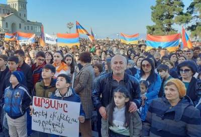 «Հրապարակ». Նիկոլ Փաշինյանը հանրահավաքի օրը «ռազվեդկա» է գործուղել Արցախ