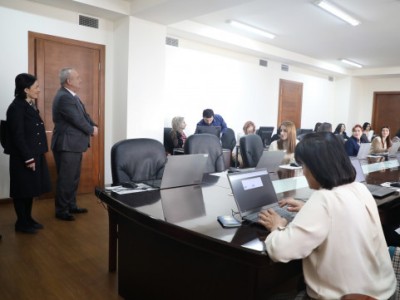 Վահրամ Դումանյանը հետևել է մանկապարտեզի տնօրենի հավաստագրման քննությունների ընթացքին