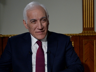 Պատերազմական գործողություններն ազդում են հողի և օդի աղտոտվածության վրա․ ՀՀ նախագահի հարզացրույզը Middle East-ին