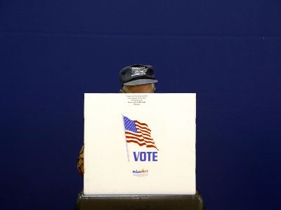 Voting for midterm elections to Congress begins in U.S.