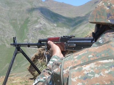 Подразделения ВС Азербайджана обстреляли армянские позиции