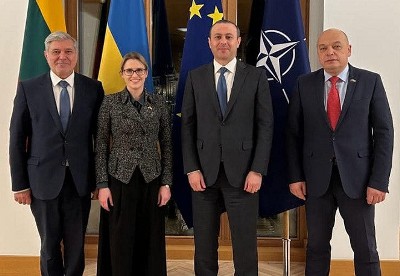 Секретарь Совета безопасности Армении провел встречи с высокопоставленными лицами Литвы