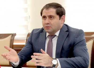 «Паст»: Почему Пашинян хочет освободиться от Папикяна?