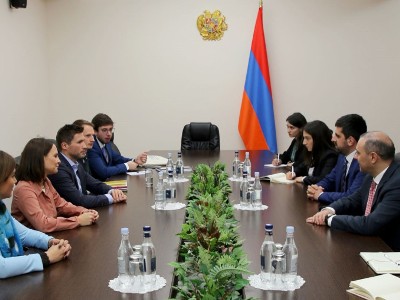 Արմեն Գրիգորյանը ԵԱՀԿ ԽՎ երիտասարդ պատվիրակների խմբին ներկայացրել է հայ-ադրբեջանական բանակցություններից մանրամասներ