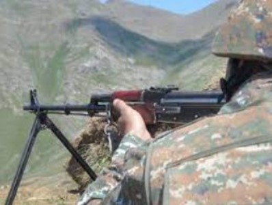 Минобороны Армении: ВС Азербайджана вновь обстреляли армянские позиции на границе