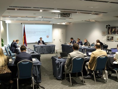 Newspaper: Armenian Prime Minister wants to hold referendum on constitutional amendments in spring
