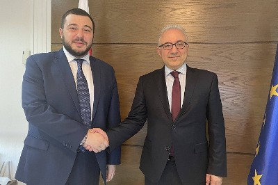 Հայաստանի եւ Վրաստանի ԱԳ փոխնախարարները քննարկել են անվտանգային հարցերի լայն շրջանակ