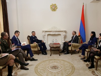 Armen Grigoryan receives Major General Daniel Lasica