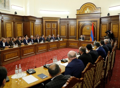 Հայաստանում տնտեսական գործունեության որևէ արգելք չկա. Փաշինյանն ընդունել է ուկրաինահայ մի խումբ գործարարների