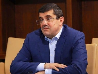President dismisses Artsakh ministers from their posts