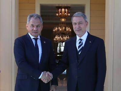Russian and Turkish defense ministers discuss situation in northern Syria