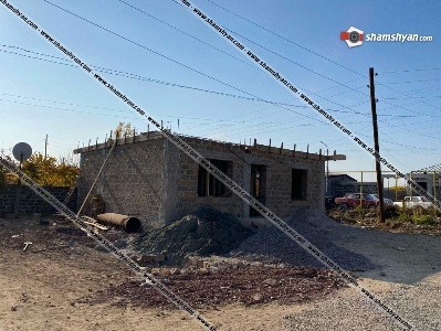 Այնթափում 32-ամյա տղամարդը շինաշխատանքներ կատարելիս, հոսանքահարվել, տեղում մահացել է.դին տանիքից իջեցրել են փրկարարները