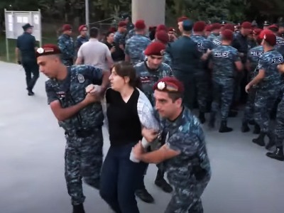 «Жоховурд»: Административный суд Армении приостановит иск полиции против родителей погибших военнослужащих