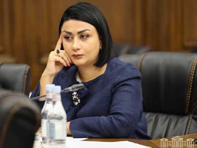 Депутат от блока «Армения» Рипсиме Стамбулян складывает мандат