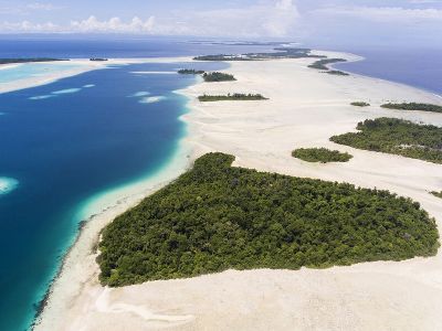 Indonesia to sell 100 islands at auction