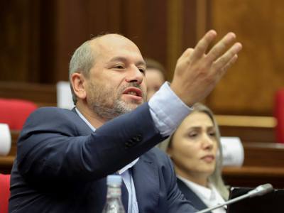 Международное сообщество любит и уважает достойных: армянский оппозиционер призвал бороться