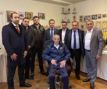 «Հրապարակ». Վայոց Ձորի մարզպետը սիրում է գնալ միջոցառումների, որոնց հետ ոչ միայն ինքը, այլ նաև մարզը կապ չունի